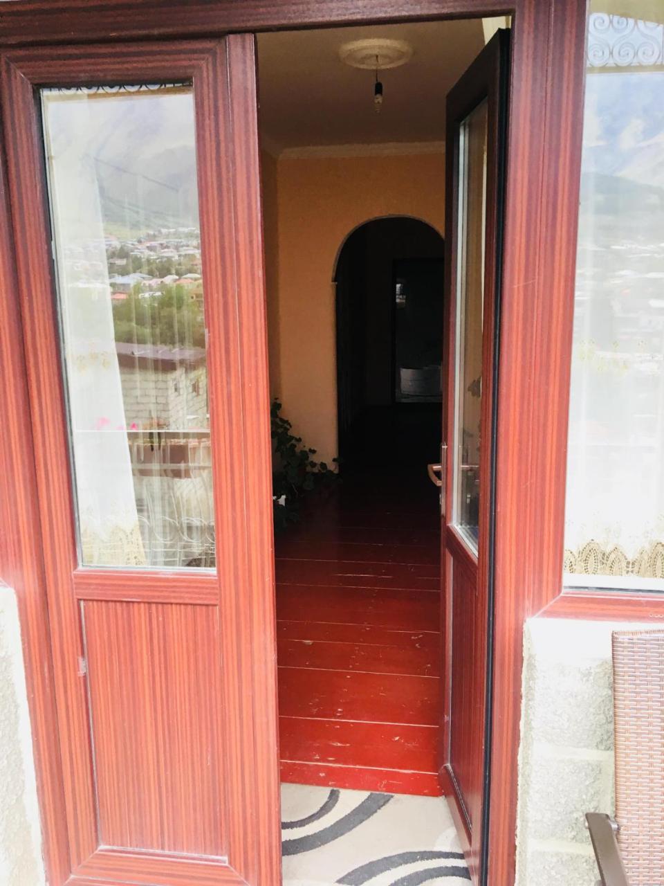 Maia'S Guest House Gergeti Stepantsminda Exterior foto
